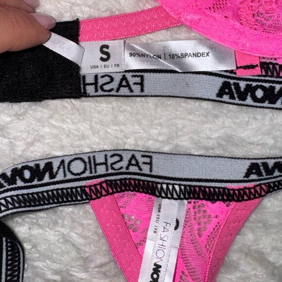 NWT Fashion Nova Romance Bra And Thong Set Lingerie Pink Fuschia New Small Lace - Picture 8 of 9
